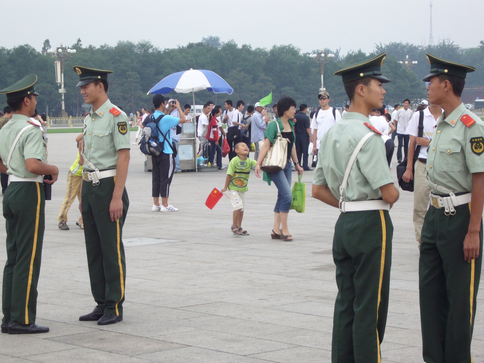 [L1020404.JPG]