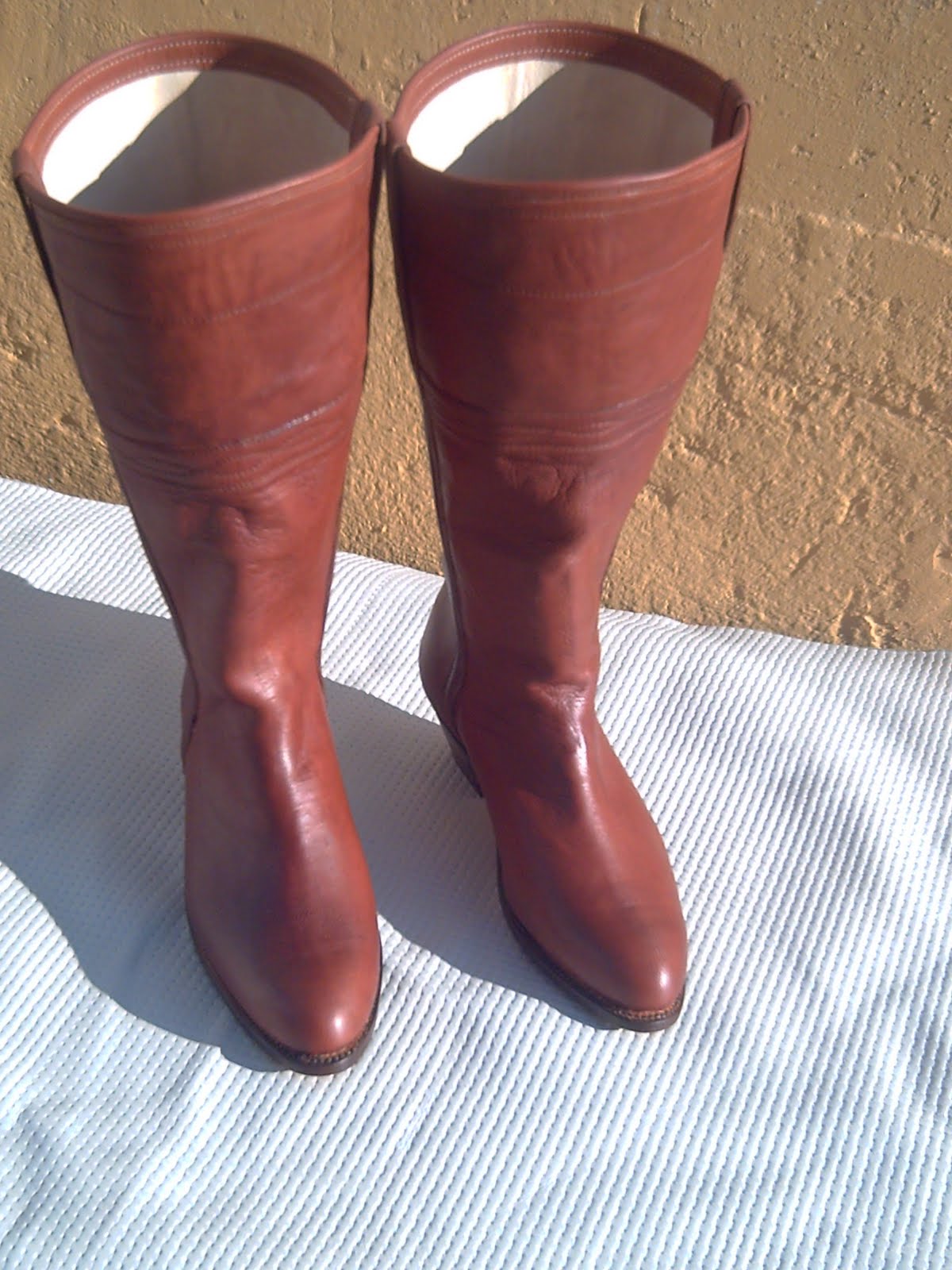 [Botas+Cano+Liso--Salto.jpg]