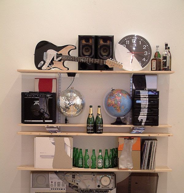 Haunt Style Knickknacks or skull?