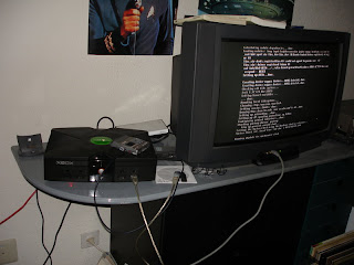 800px-XBox_and_TV_setup_with_linux_running.JPG