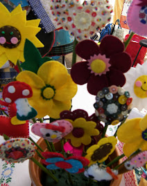 São flores! São pregadeiras!