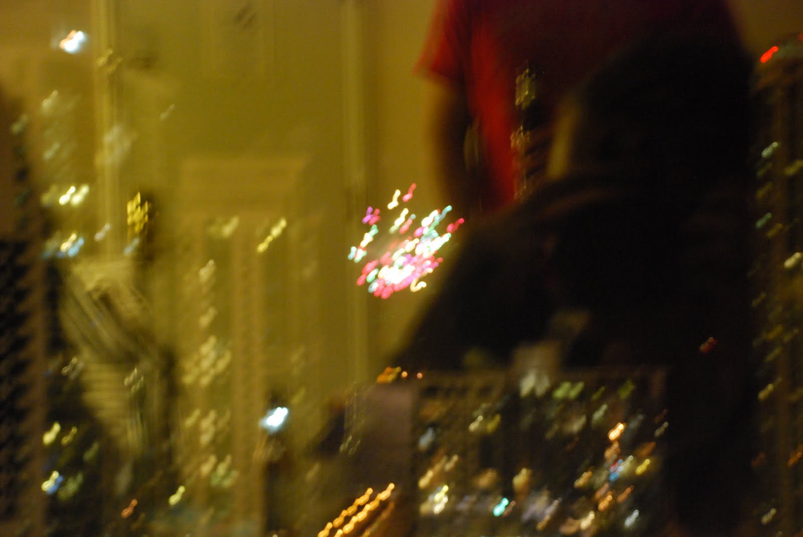 [hotel+-+fireworks.JPG]