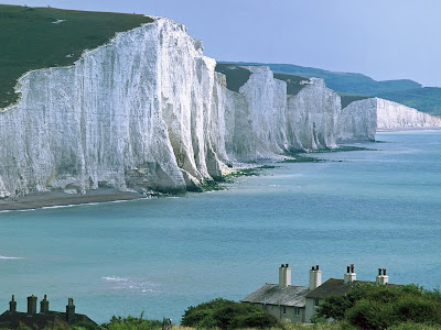 இங்லாந்து படங்கள்.. - Page 2 Beachy+Head+and+Seven+Sisters+Cliffs,+East+Sussex,+England