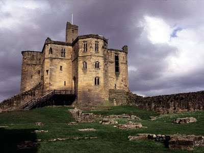 இங்லாந்து படங்கள்.. Warkworth+Castle,+Northumberland,+England