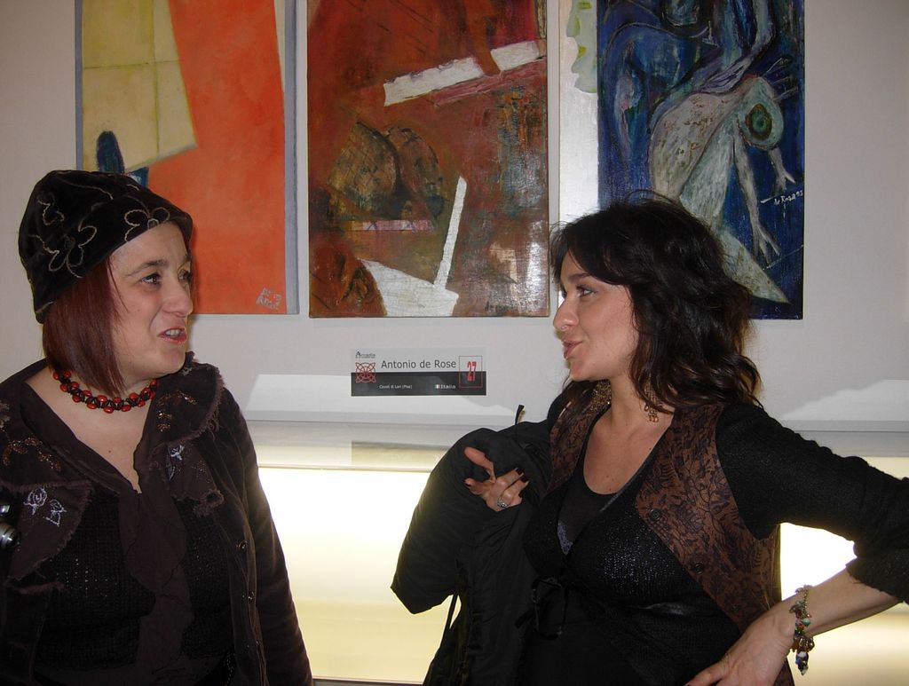 [Franca+Maria+Pace,+Mana+Greco+e+le+opere+di+Antonio+De+Rose+inaugurazione+Pitigliano+Artexsp+2008.jpg]