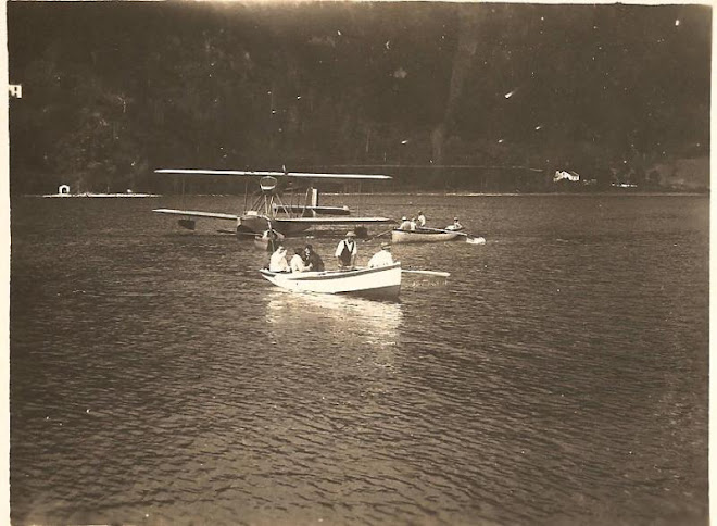 HIDROAVIAO NA LAGOA DAS SETE CIDADES