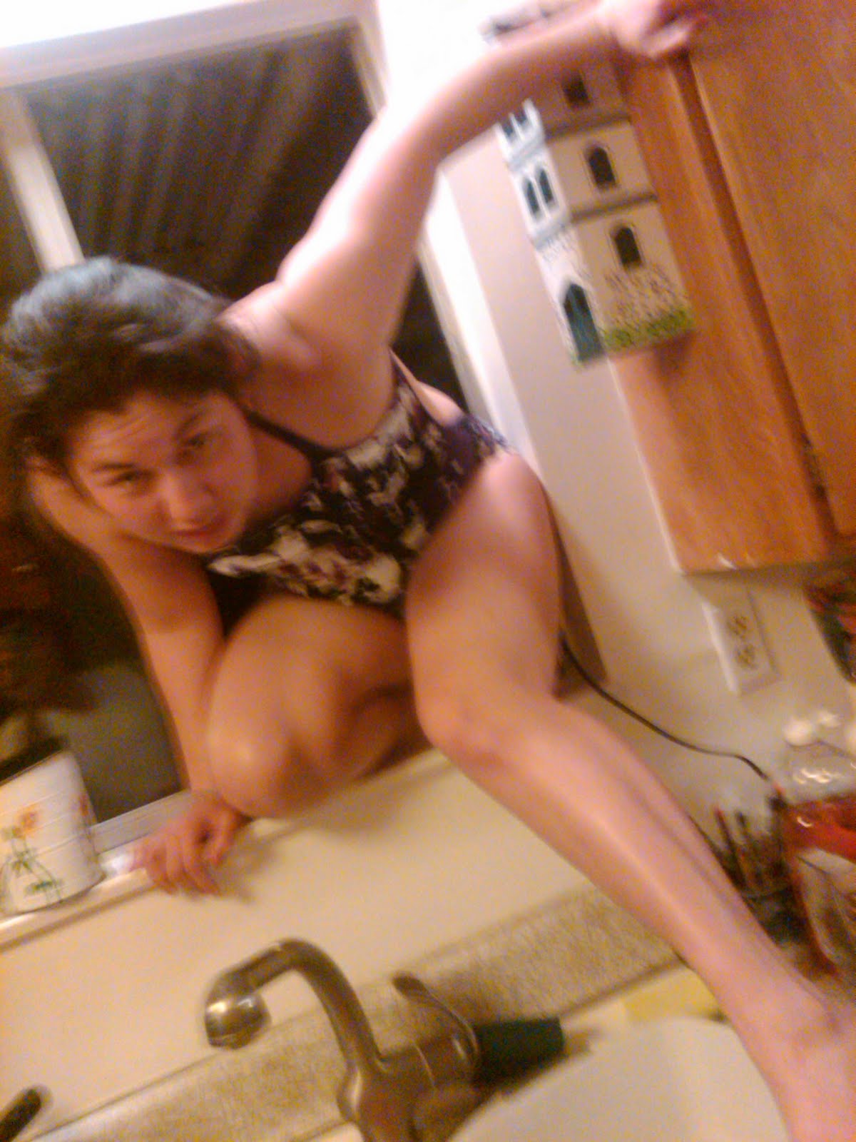 Share Blonde sink pissing something That would Blonde sink pissing final, sorry
