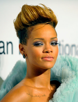 Illuminator on Rihanna at