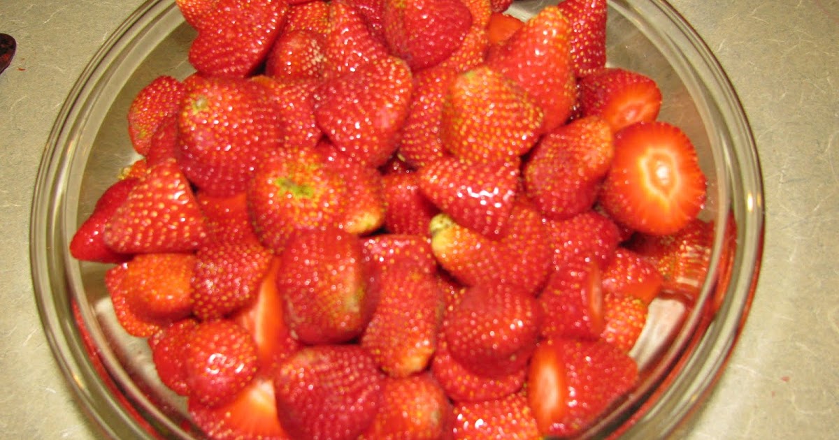 Domestically Devon Strawberry Puree!