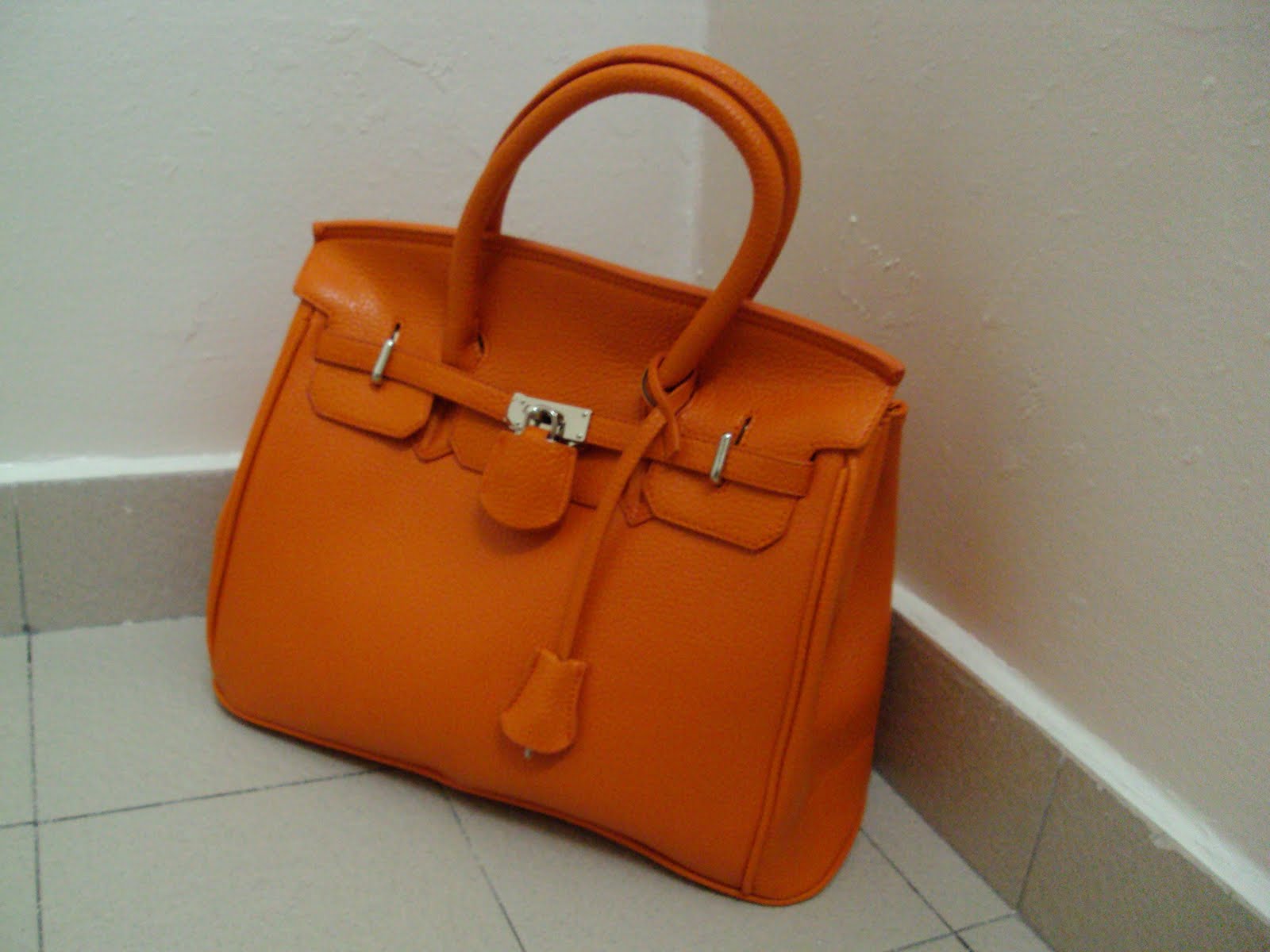 Chamber of fashion: Hermes Inspired Bag