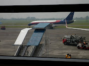 Transit di Bandara Juanda Surabaya (bandara juanda surabaya )