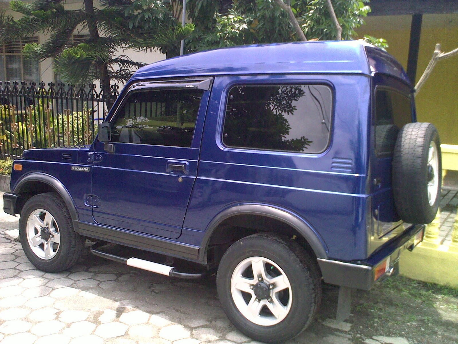 mobil bekas jogja: katana GX th95 mobil bekas jogja: katana GX th95
