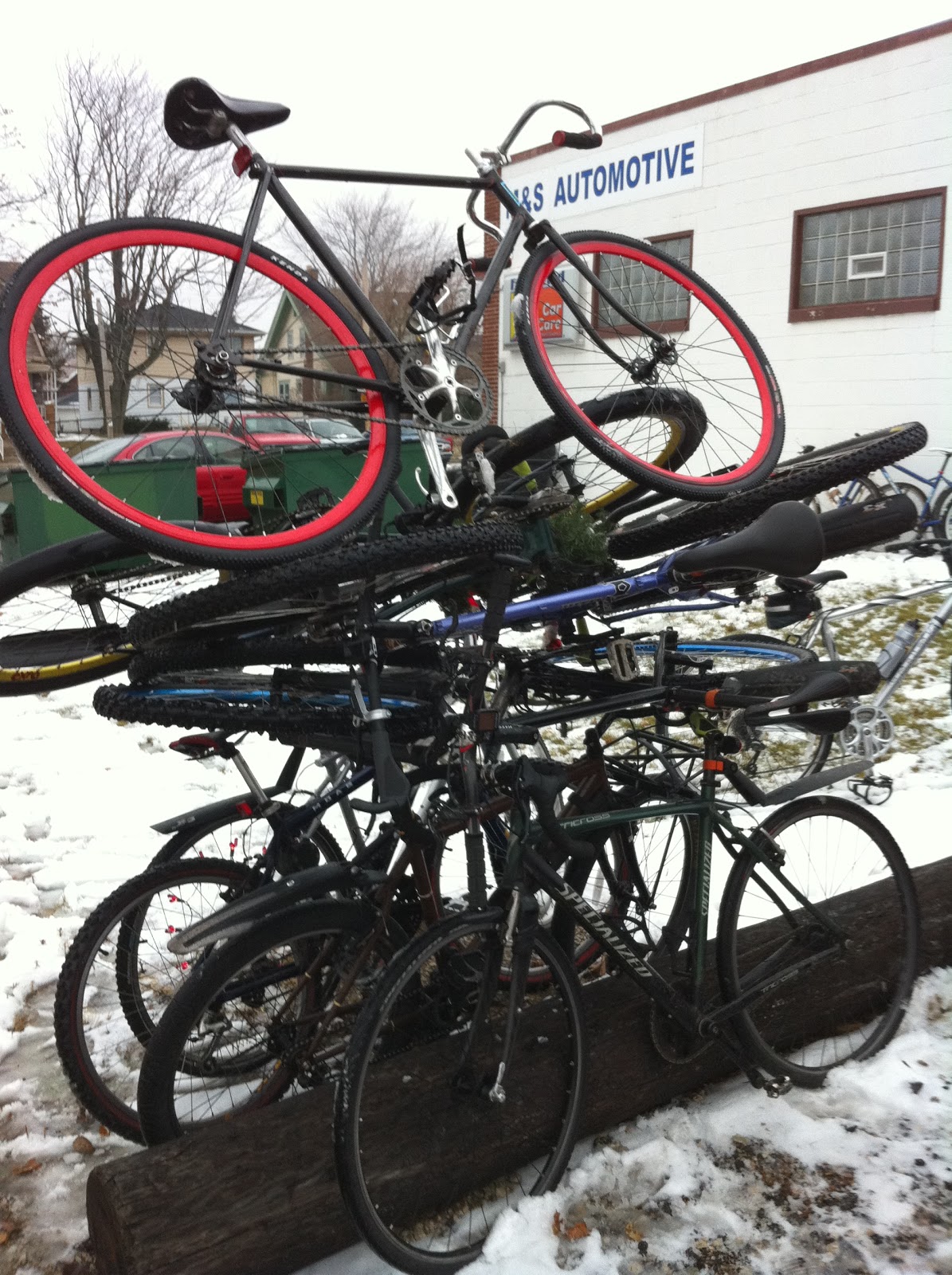 MADISON BIKE BLOG Milwaukee Santa Rampage Bike Ride