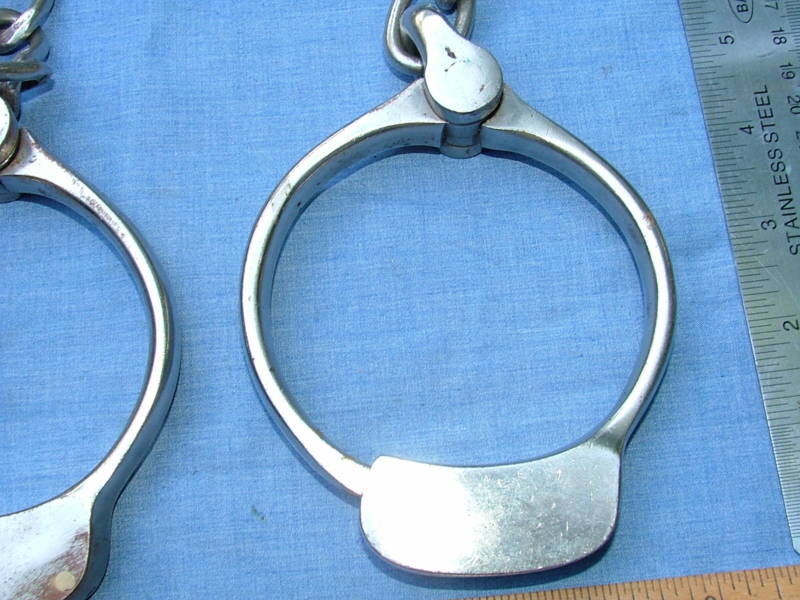 RestraintsBlog Bean Leg Irons