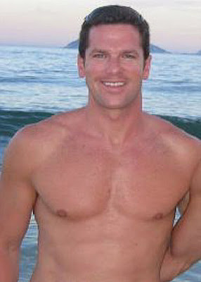 CelebrityManFlesh: Thomas Roberts