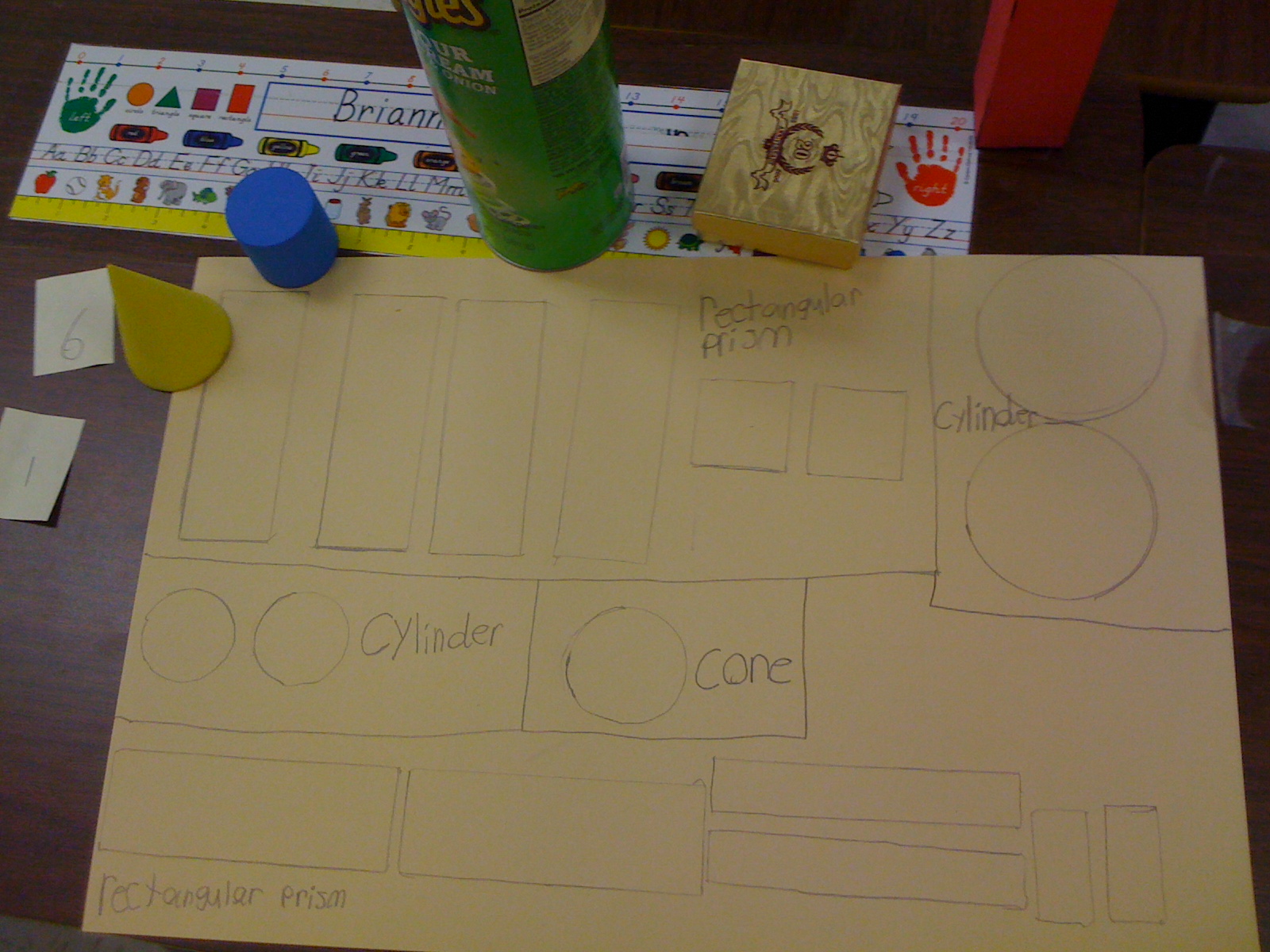 Crayon Bits - a first grade blog: A 2 Dimensional Look at 3 D Shapes