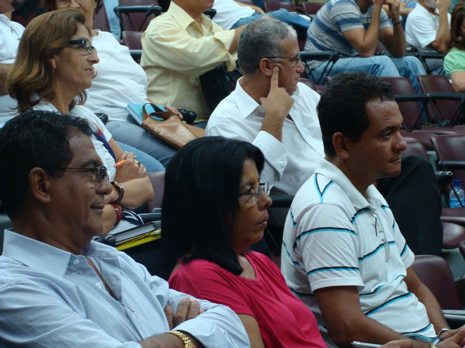 [debate+na+UFPE+CRISE+025.jpg]