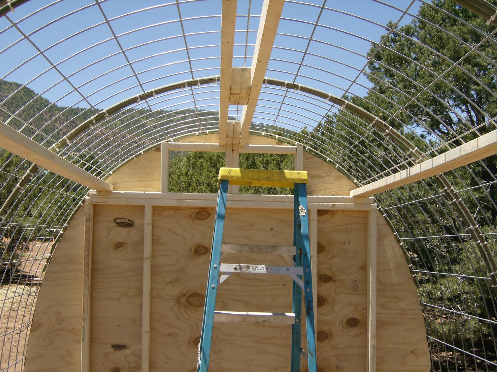 hh5.JPG (1600×1197) Cattle panels, Greenhouse plans, Greenhouse