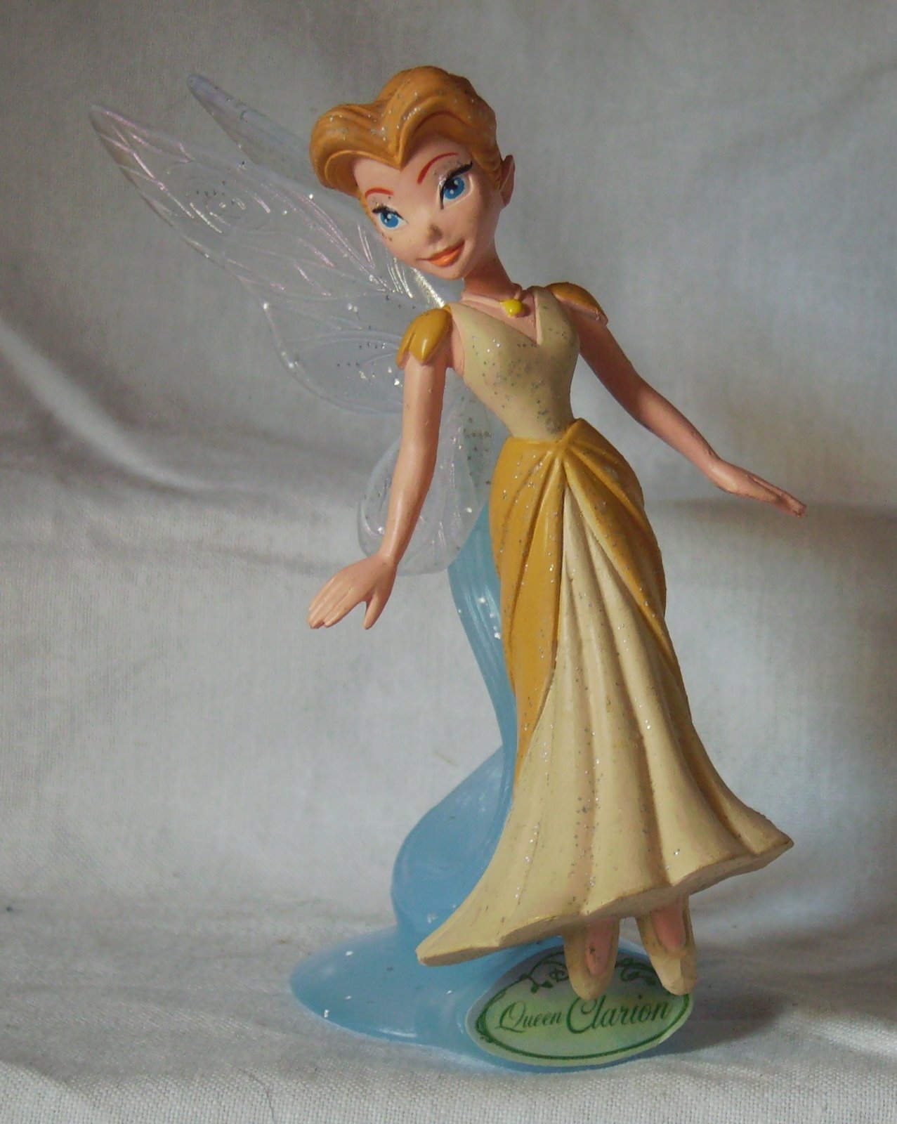 [CLARION+(REINA)+(CAMPANILLA).JPG]