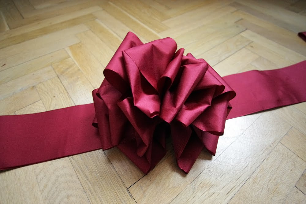 Pipi loves (laughs)... DIY ribbon bow