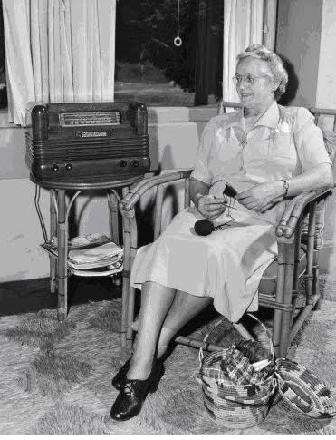 [OUVINTE+DE+RÁDIO.bmp]