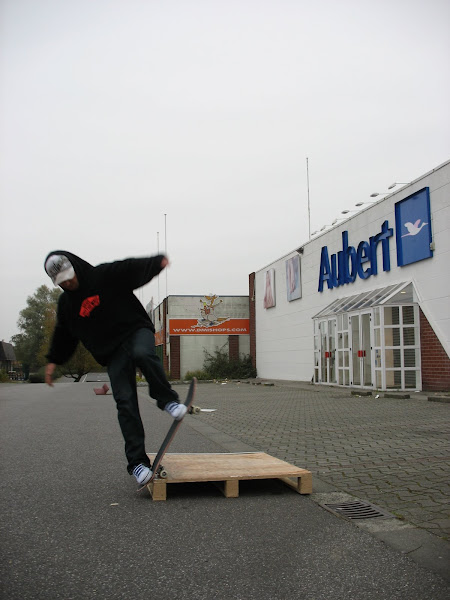 Pilou Lorenzo della Cruzzin BluntSlide au Zooning