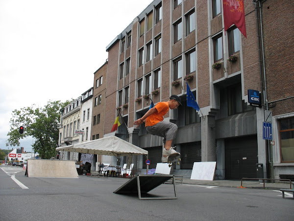 Mobilité 2008 à Namur rue de Bxl