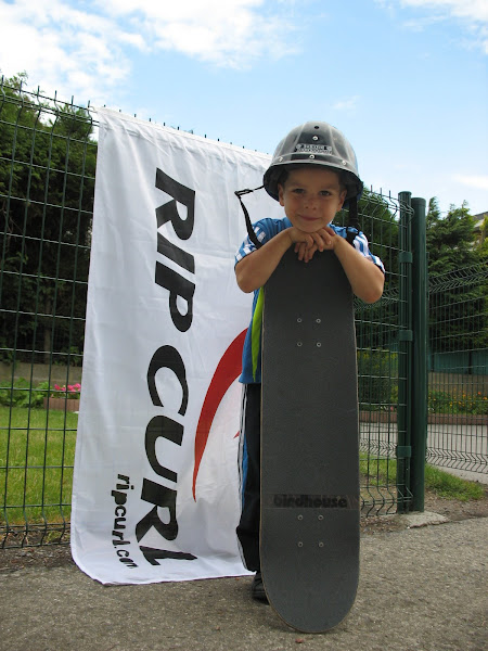 Par une belle journée d'été à l'école de St Vaast le 9 Juillet 2009 (Plaine de Jeux)