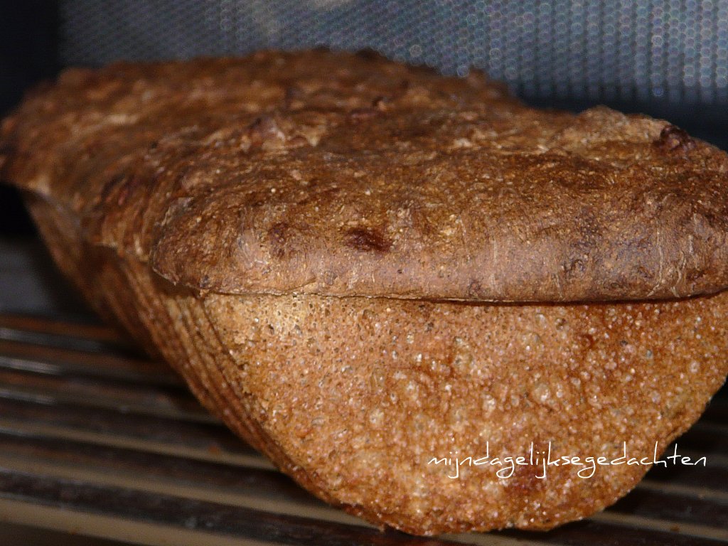 mijn dagelijkse gedachten Brown bread with molasses