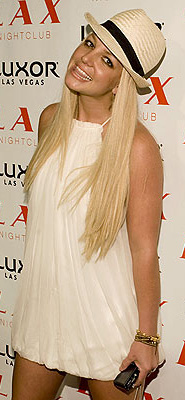 [britney_spears_times_square_gossip_news.jpg]