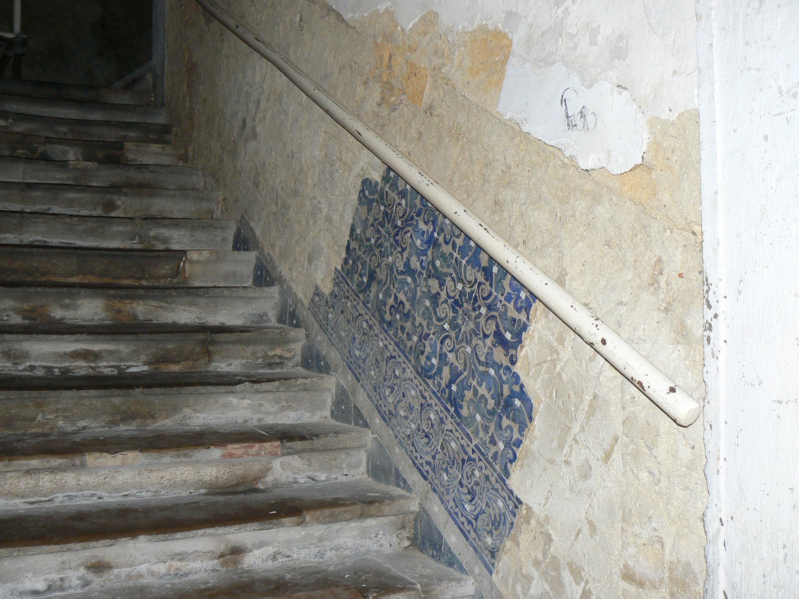 [Rua-de-São-Tomé-24.JPG]