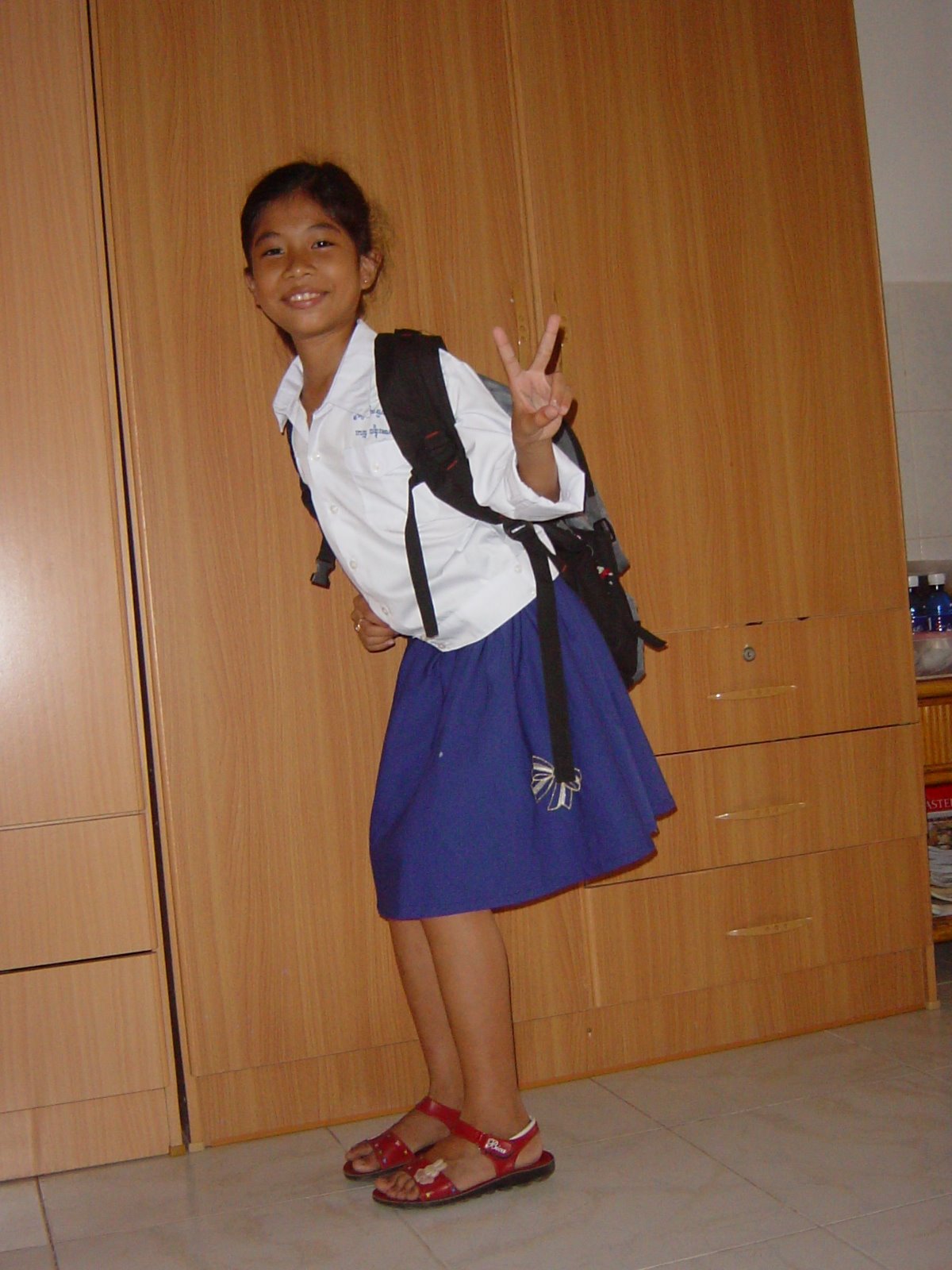 [Sophea+gone+to+study.JPG]