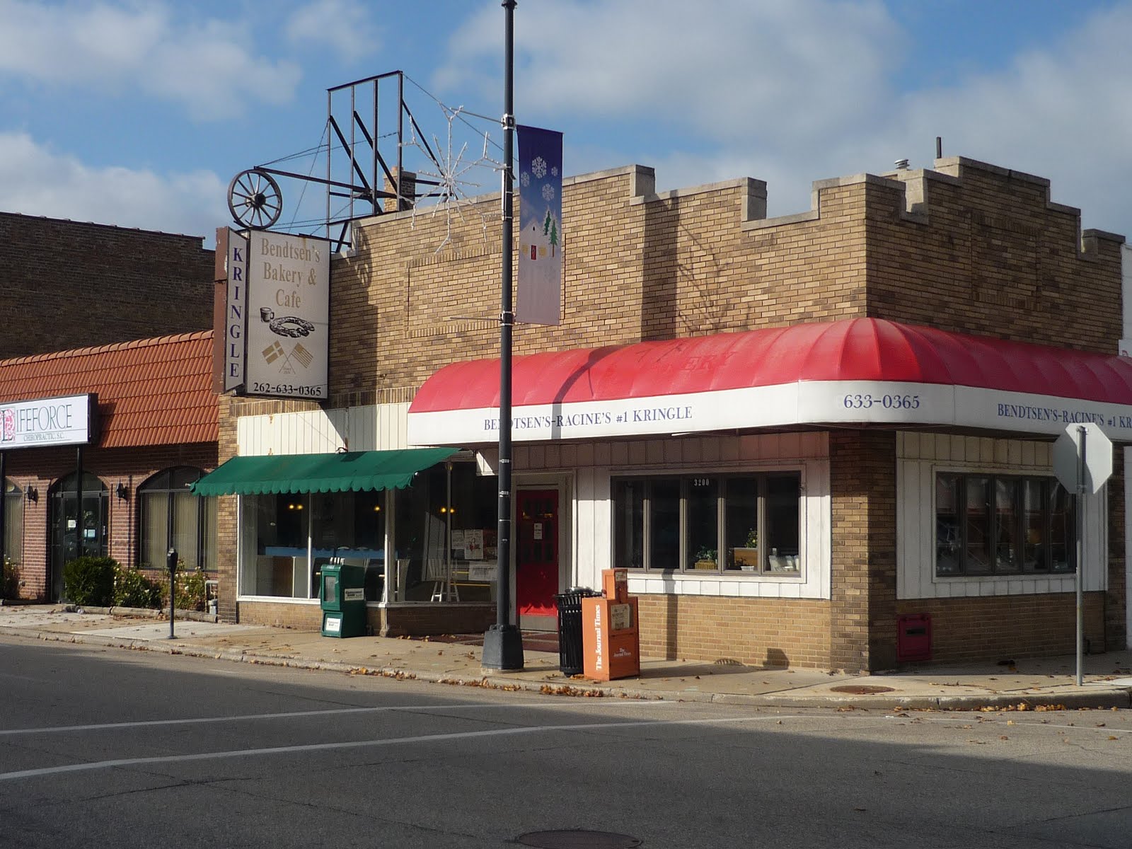 Smokin' Chokin' and Chowing with the King: Eating BIG in Racine, WI