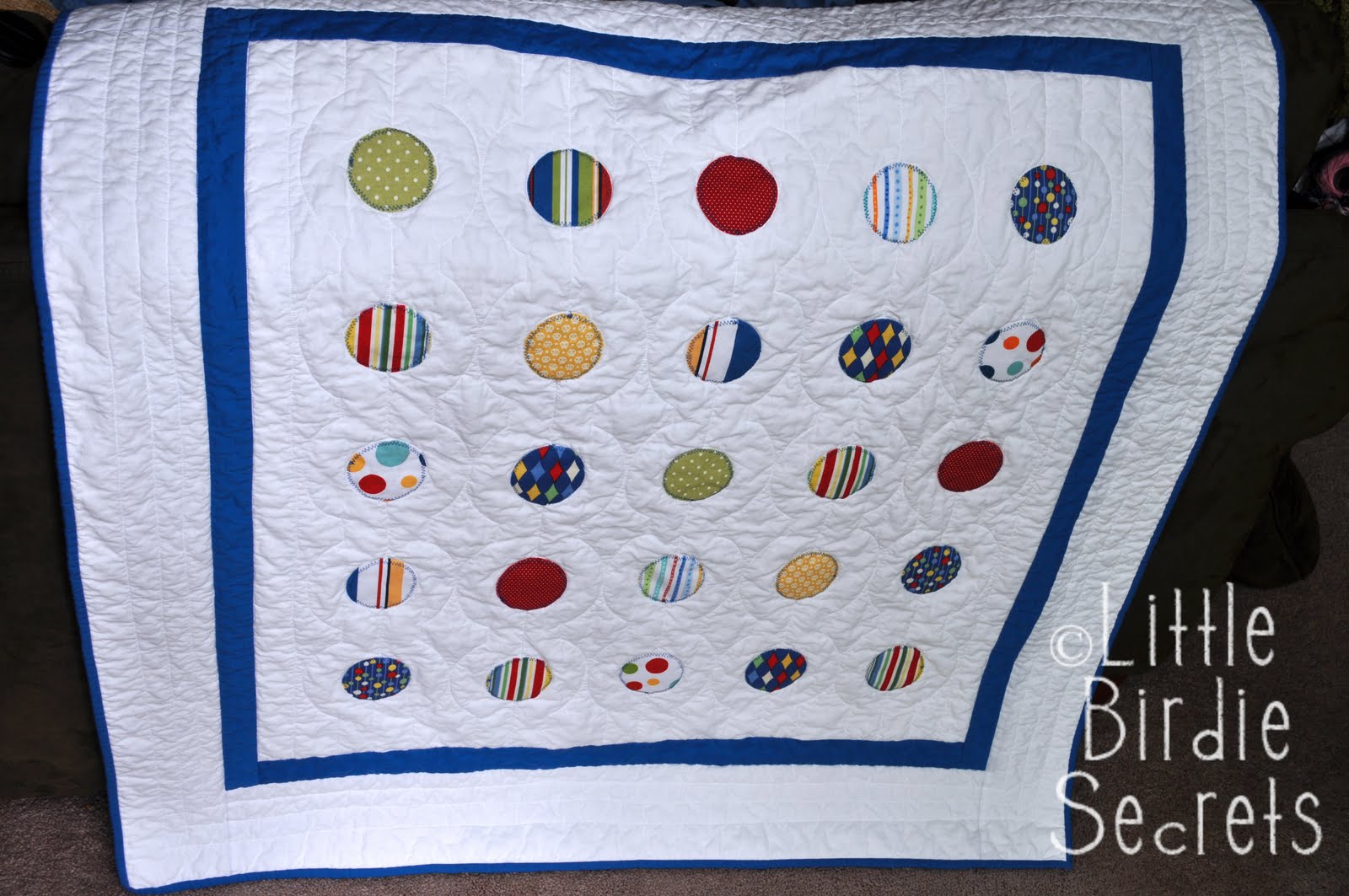 circle applique quilt Little Birdie Secrets