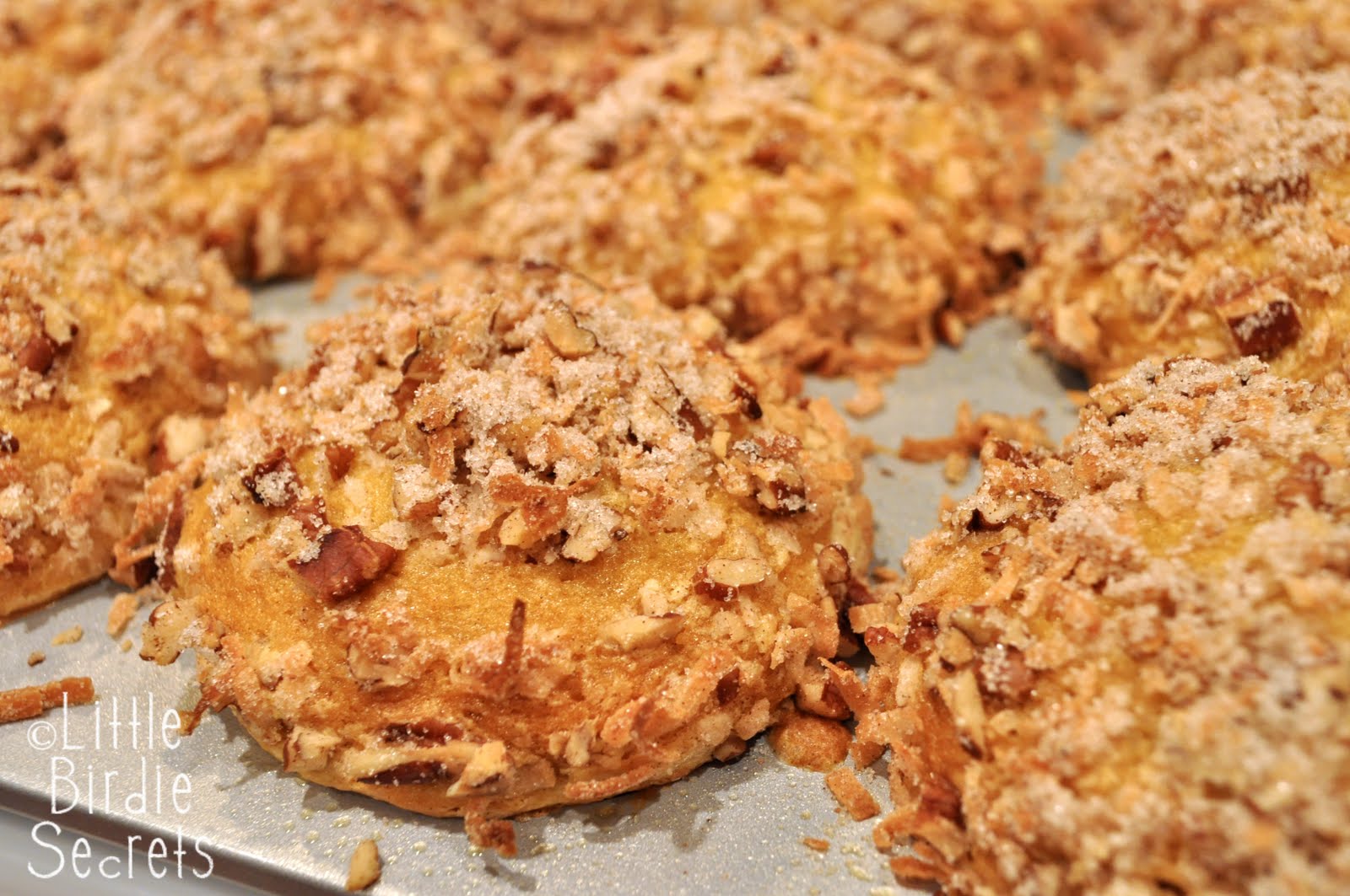 pumpkin muffin recipe that will change your life little birdie secrets pumpkin muffin recipe that will change your life little birdie secrets