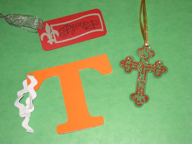 Easy diy christmas gnomes Cricut Crazed Lady: January 2011