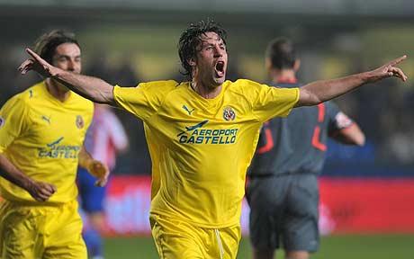 FC Barcelona y Real Madrid interesados en Capdevila FC Barcelona y Real Madrid interesados en Capdevila