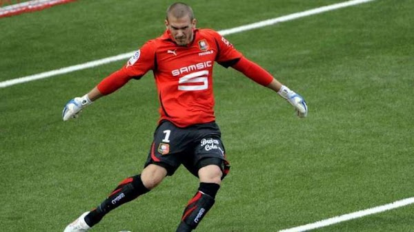 Sevilla y Valencia buscan portero Sevilla y Valencia buscan portero