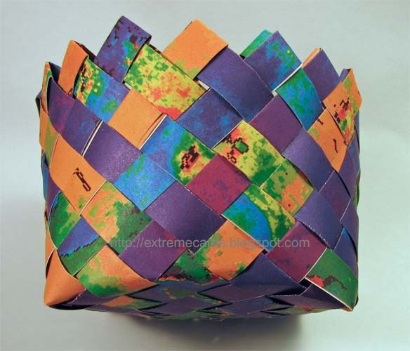 Extreme Cards and Papercrafting Wrapping Paper Basket