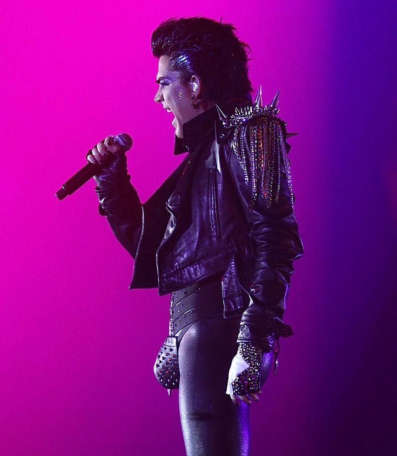 [adam-lambert-codpiece-concert-ph-8.jpg]