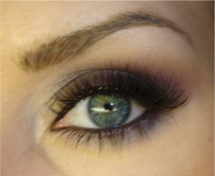 simple eye makeup. dark smokey cute makeup ideas. simple eye makeup. dark smokey