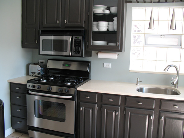 painting kitchen cabinets brown. The cabinets in this kitchen: