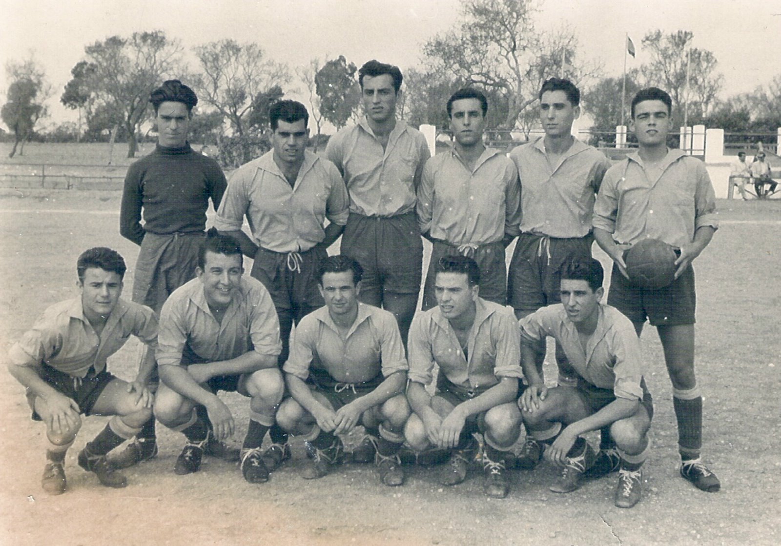 [1952-1953+Selección+(Selección+3+-+Jerez+Ind+2).jpg]