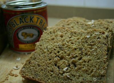 PAN DE MOLDE CON AVENA Y MELAZA