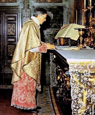 [Josemaria+Escriva+de+Balaguer+Misa+en+Roma.jpg]