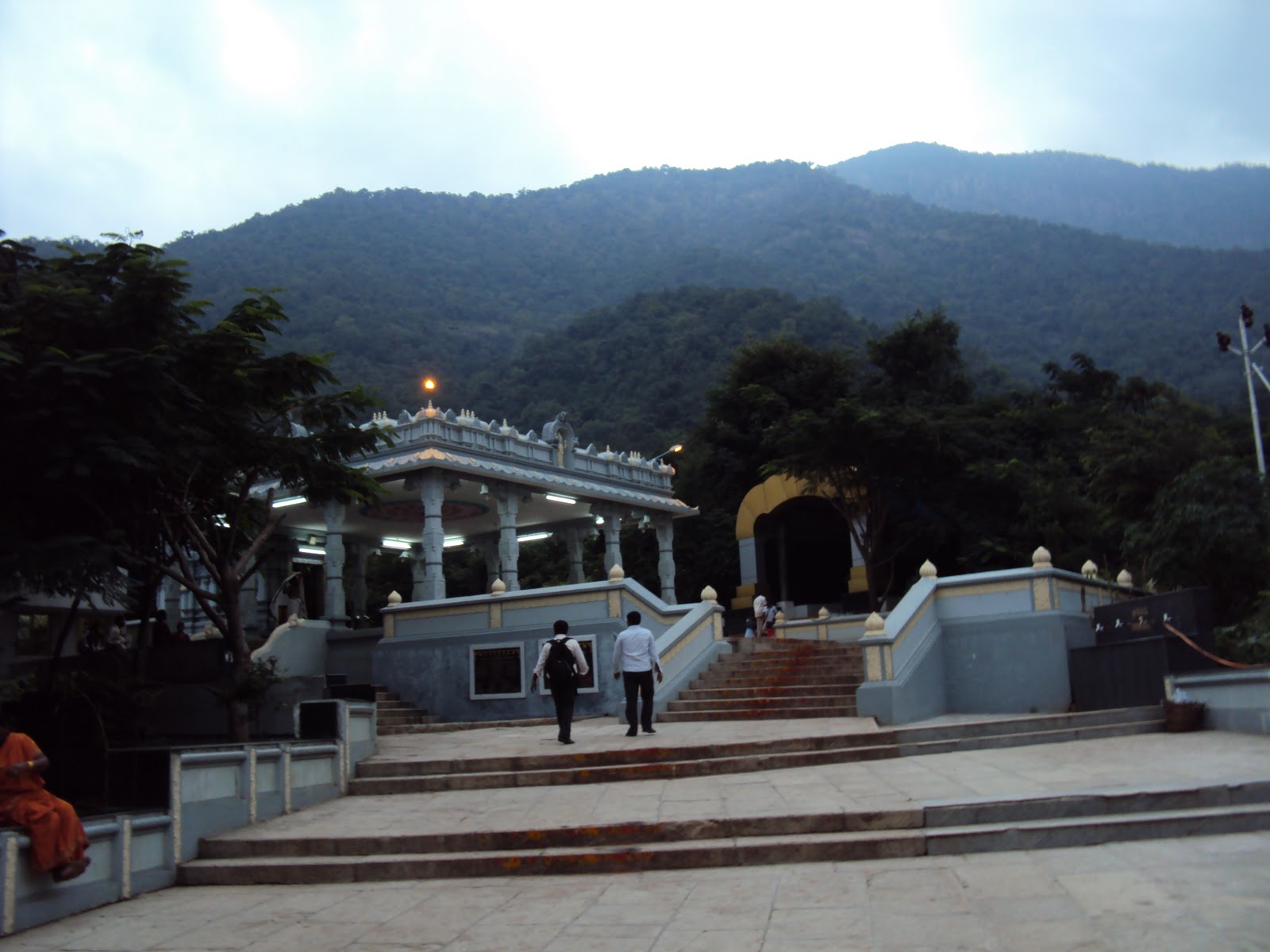 india job reader srivari mettu, srivari mettu nadaka dari, tirumala