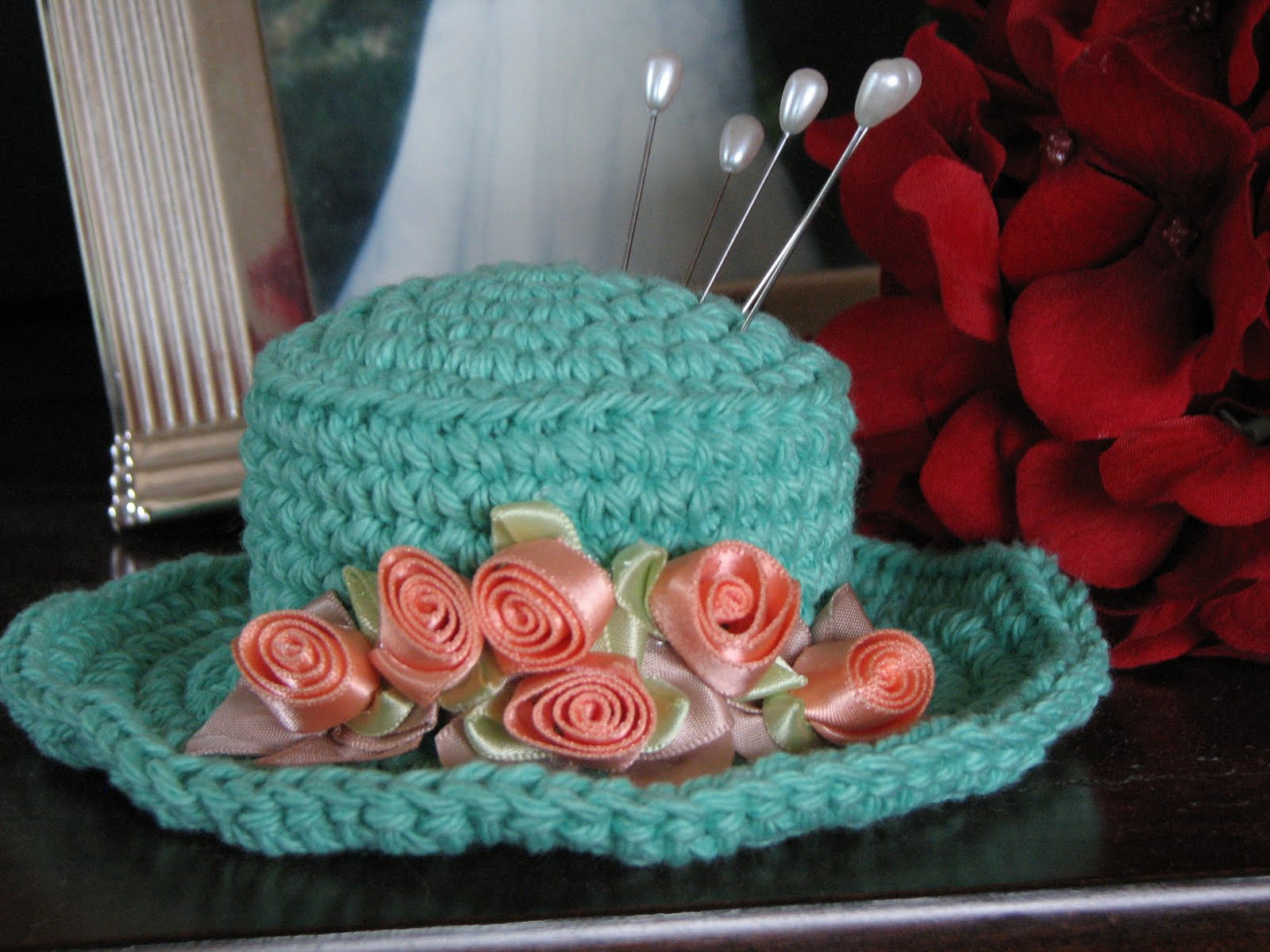 deb's thoughts crocheted pincushion hat