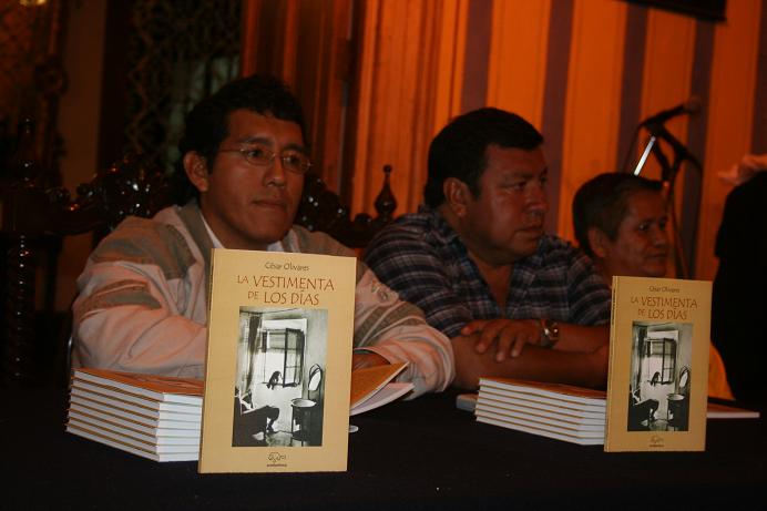 PRESENTACIÓN DEL LIBRO "LA VESTIMENTA DE LOS DÍAS"