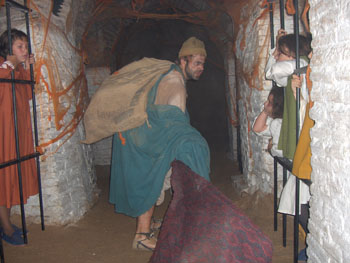 [Cuevas3.jpg]