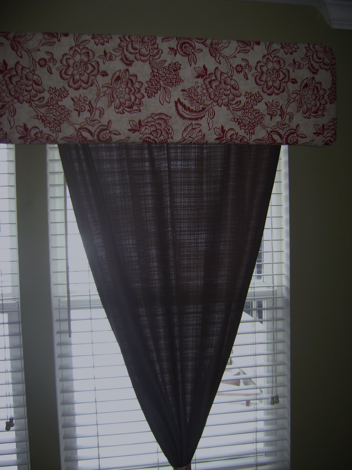 Hanging On By A Thread Super Easy Window Cornice